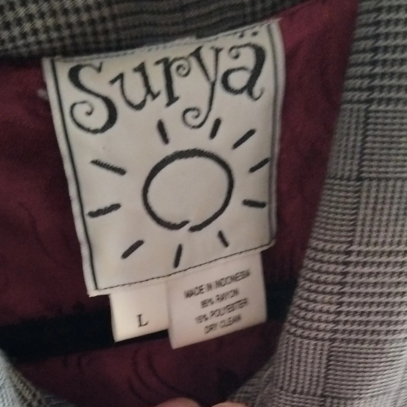 Surya Vintage Gray and Red Patchwork Blazer With Exotic Buttons - Picture 2 of 6